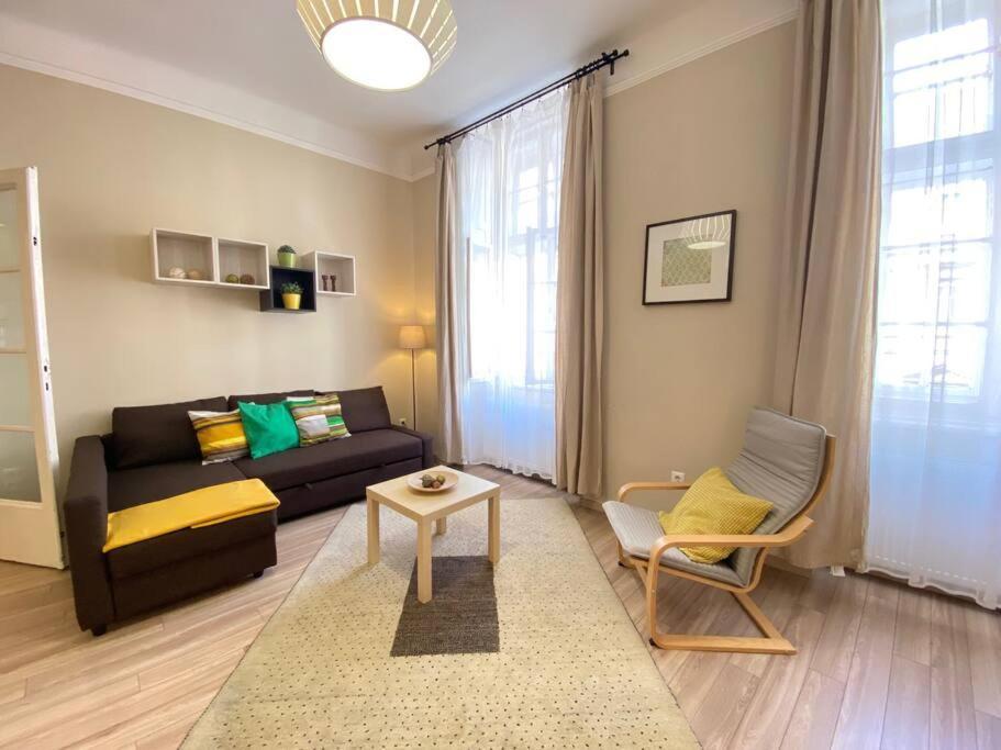 Orangehomes One Bedroom Comfy Apartment Budapest Kültér fotó